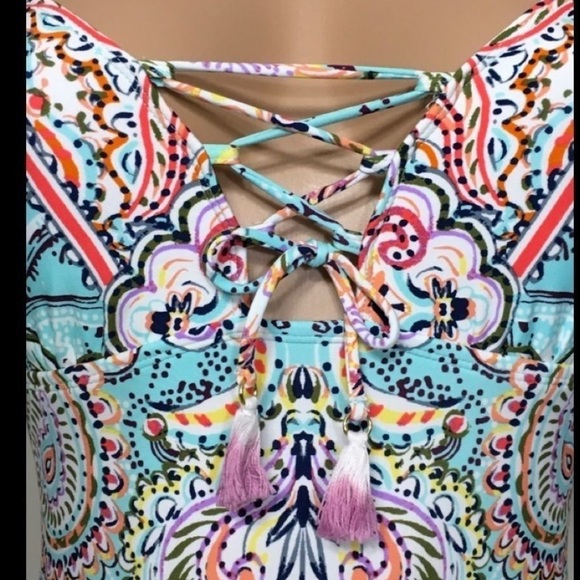 Kenneth Cole lace-up tile swimsuit. Beautiful NWT Size Medium - Picture 4 of 7